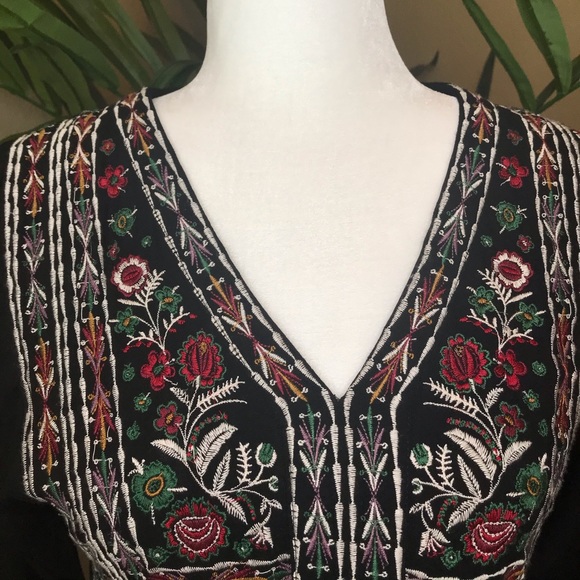 Knox Rose Embroidered Top-Blouse - Size: XS - Picture 8 of 17